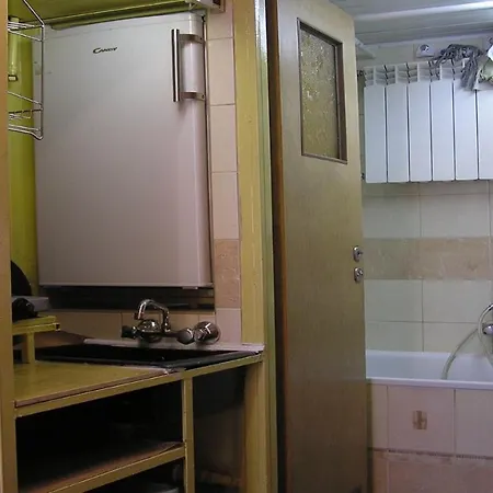 P4 Kawalerka Mala Samodzielna Z Antresola Halczyna 9 Alfa Apartment